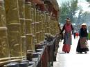  kora around potala, lhasa